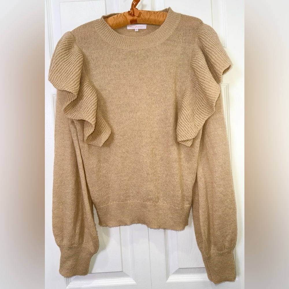Ces Femme Ruffle sleeve sweater. Size Medium.